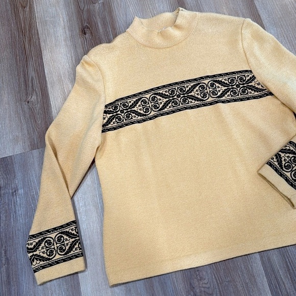 Vintage St. John Mock Neck Gold Black Lightweight Sweater Geometric Medium - Picture 2 of 8